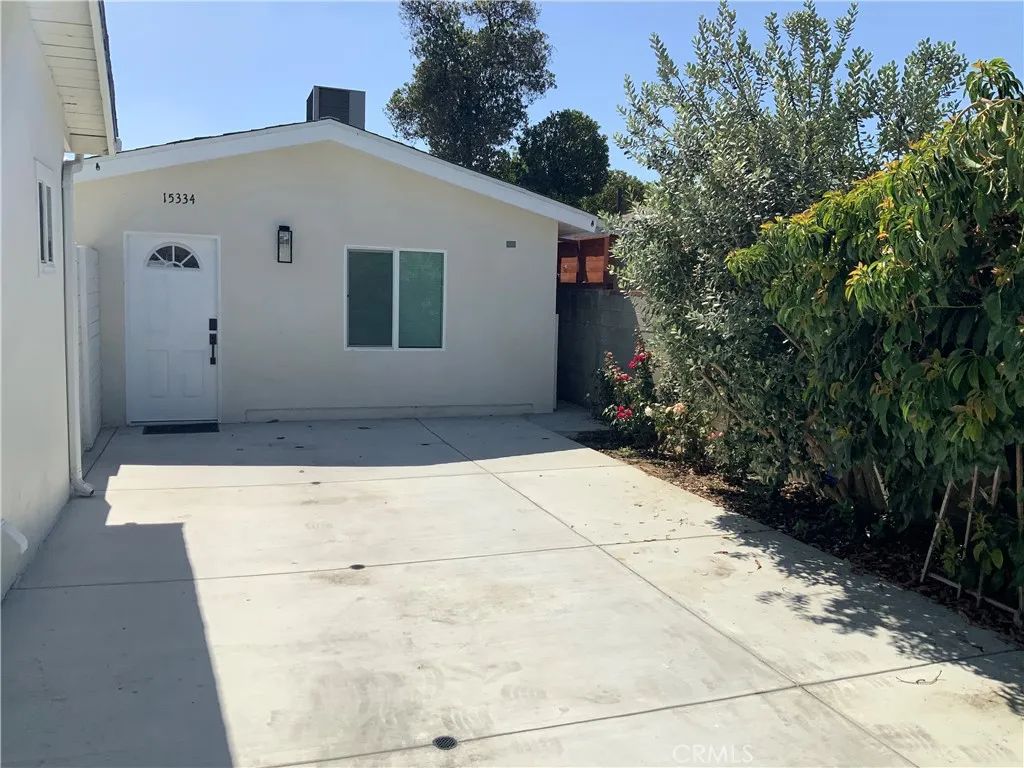 15334 Hart, Van Nuys, CA 91406