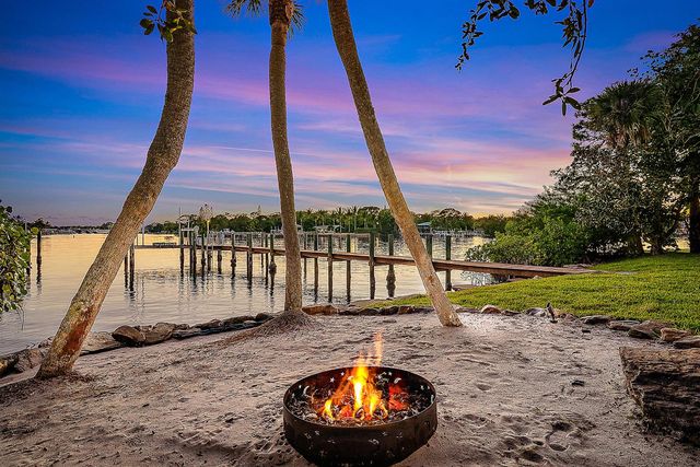 19651 Riverside Drive, Jupiter, FL 33469