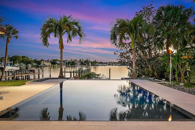 19651 Riverside Drive, Jupiter, FL 33469