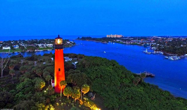 19651 Riverside Drive, Jupiter, FL 33469