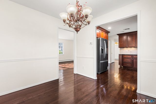 8 Woodlawn Drive, Bethel, CT 06801