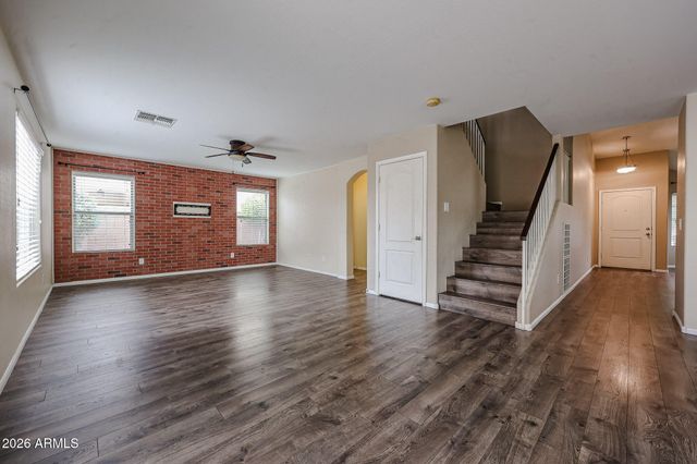 7267 W PALMAIRE Avenue, Glendale, AZ 85303