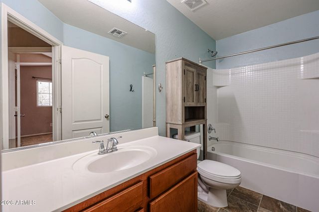 7267 W PALMAIRE Avenue, Glendale, AZ 85303