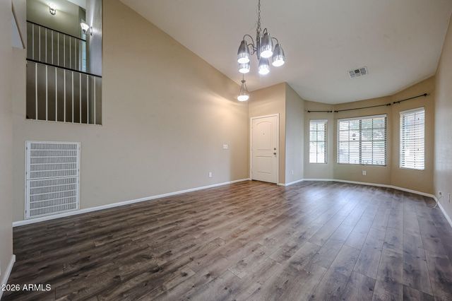 7267 W PALMAIRE Avenue, Glendale, AZ 85303