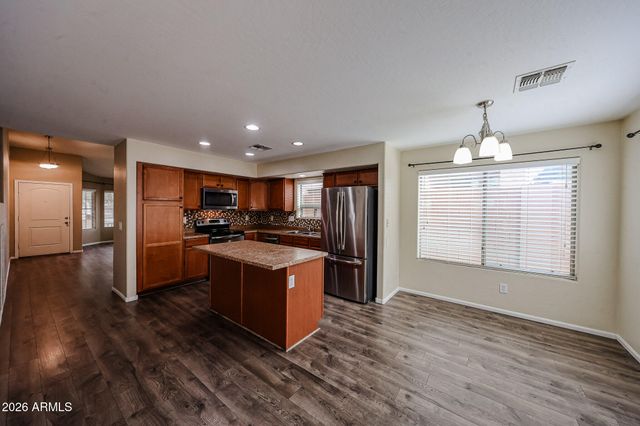 7267 W PALMAIRE Avenue, Glendale, AZ 85303