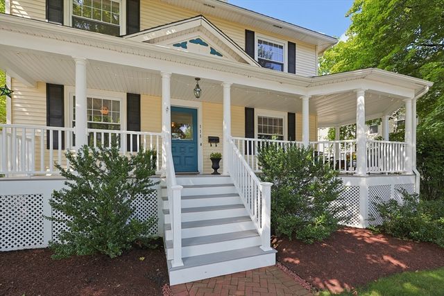 113 Grove St, North Attleboro, MA 02760