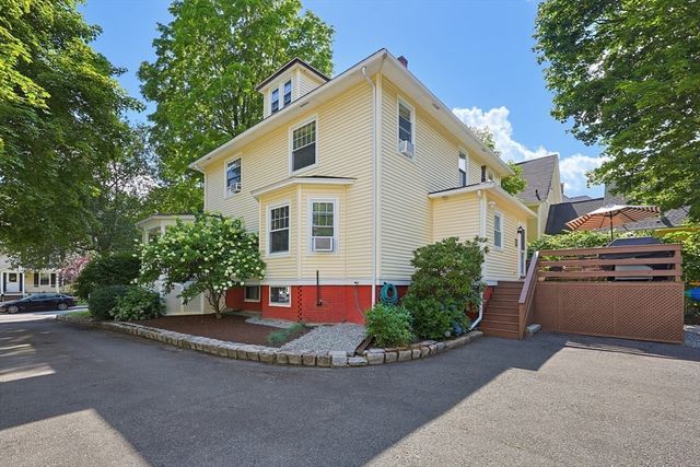 113 Grove St, North Attleboro, MA 02760