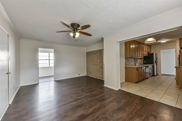 1124 Helen Drive, Deer Park, TX 77536