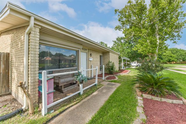 1124 Helen Drive, Deer Park, TX 77536