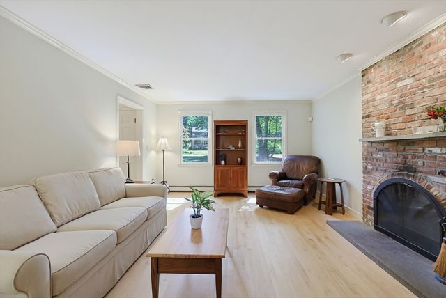 164 Granite St, Medfield, MA 02052