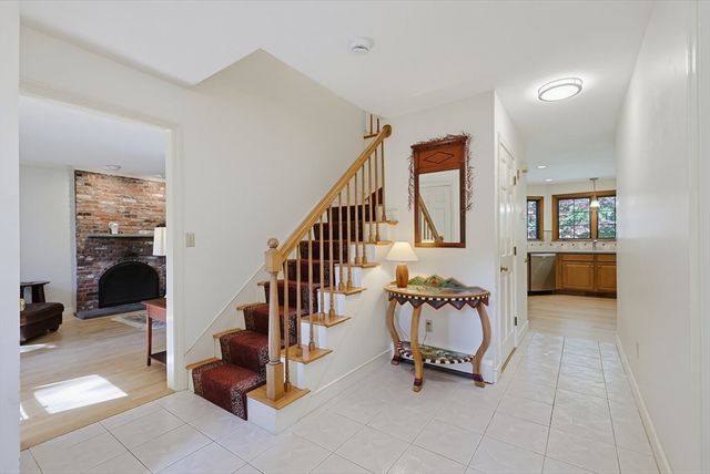 164 Granite St, Medfield, MA 02052