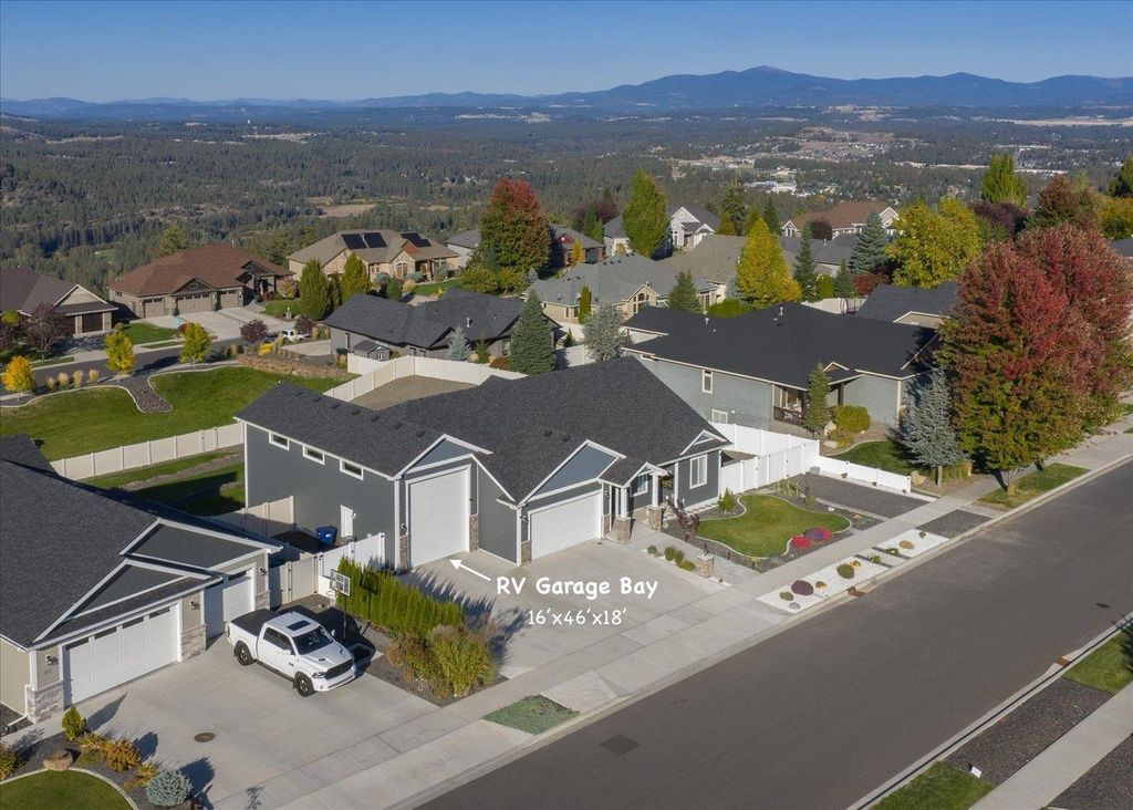 2706 W Howesdale Rd, Spokane, WA 99208 photo 2