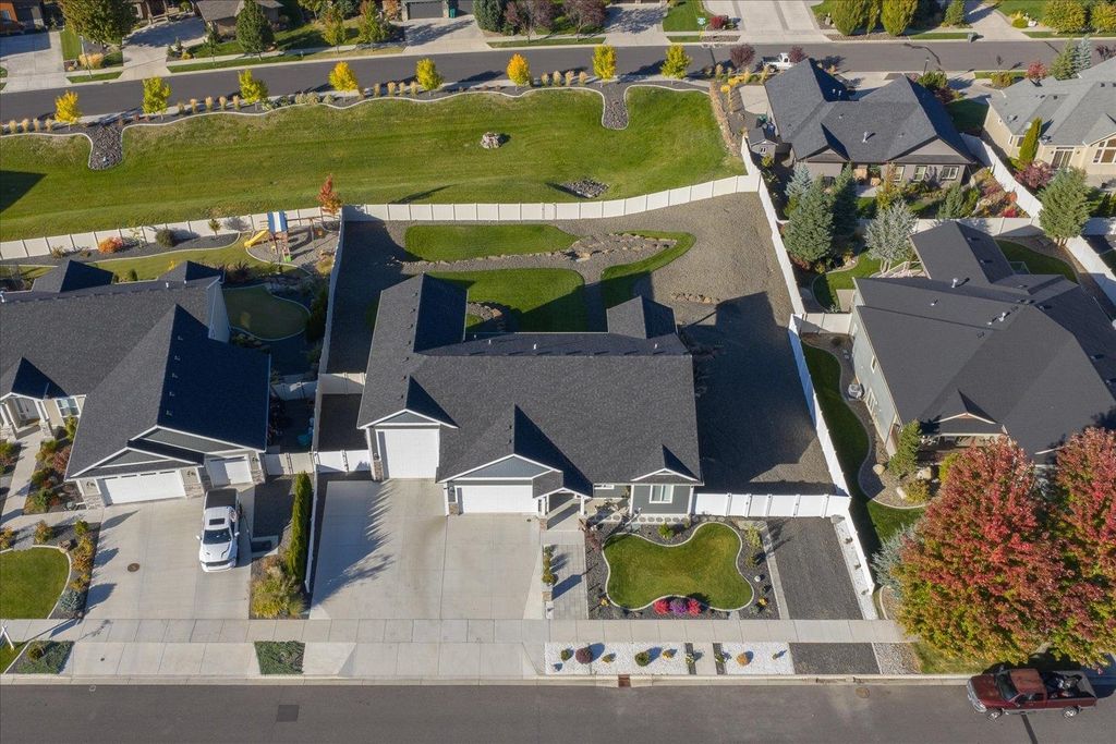 2706 W Howesdale Rd, Spokane, WA 99208 photo 3