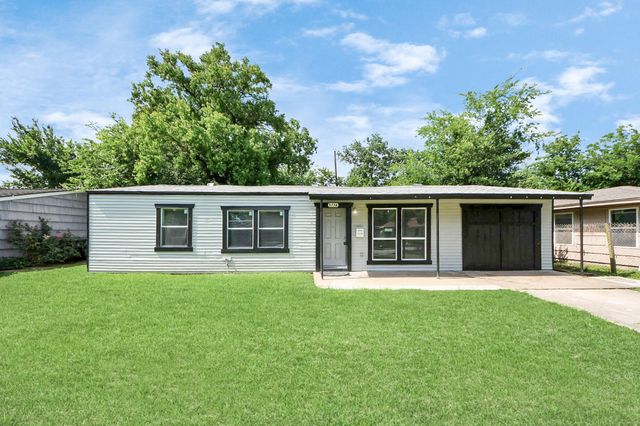 5738 Kenilwood Drive, Houston, TX 77033