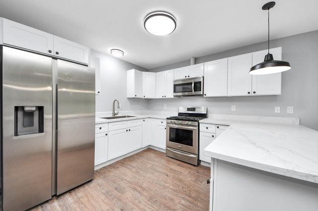 5738 Kenilwood Drive, Houston, TX 77033