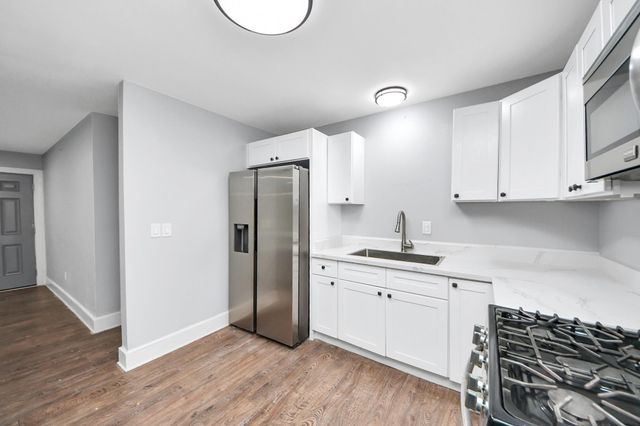 5738 Kenilwood Drive, Houston, TX 77033