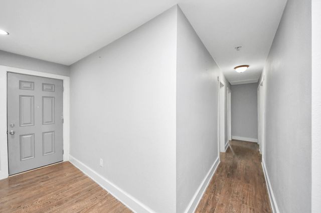 5738 Kenilwood Drive, Houston, TX 77033