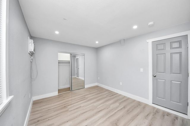 5738 Kenilwood Drive, Houston, TX 77033