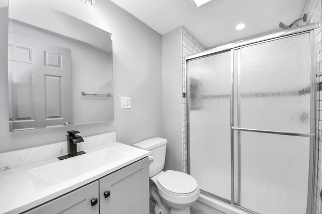 5738 Kenilwood Drive, Houston, TX 77033