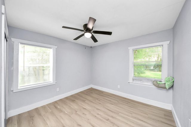 5738 Kenilwood Drive, Houston, TX 77033