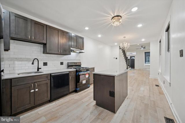 1828 N 27TH ST, Philadelphia, PA 19121