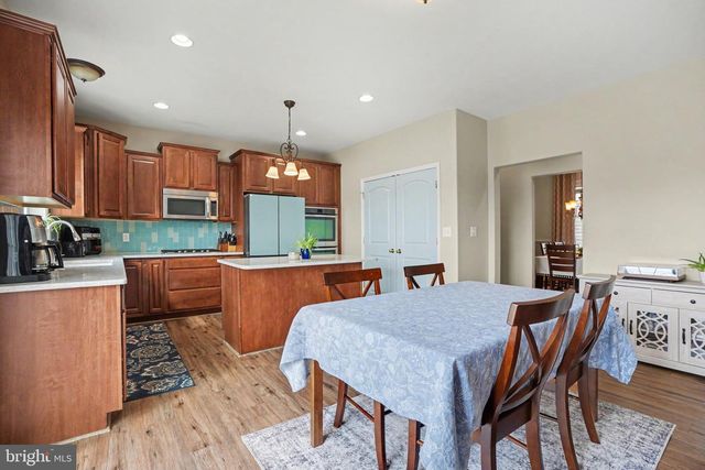 312 BRADDOCK DR, Etters, PA 17319