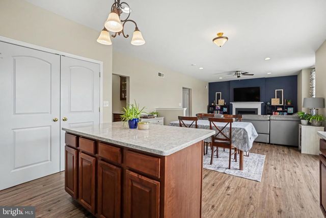 312 BRADDOCK DR, Etters, PA 17319
