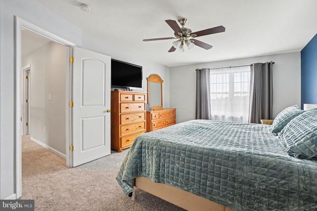 312 BRADDOCK DR, Etters, PA 17319