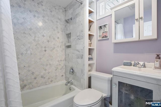 501 Chase Avenue, Lyndhurst, NJ 07071