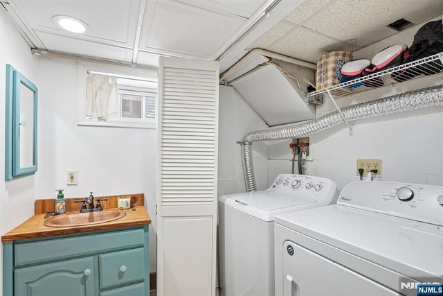 501 Chase Avenue, Lyndhurst, NJ 07071