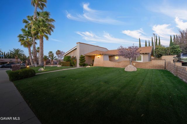41240 47th Street West, Quartz Hill, CA 93536
