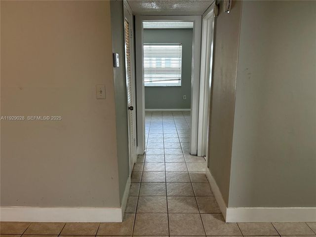 335 SW 20th St 7, Fort Lauderdale, FL 33315
