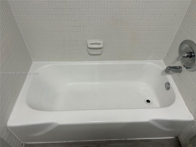 335 SW 20th St 7, Fort Lauderdale, FL 33315