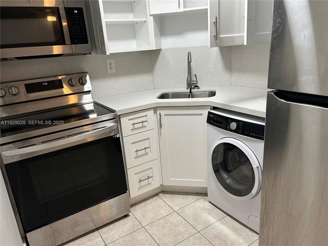 335 SW 20th St 7, Fort Lauderdale, FL 33315