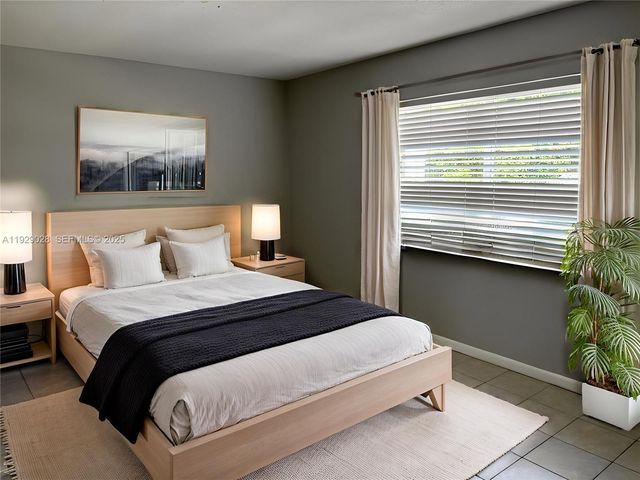 335 SW 20th St 7, Fort Lauderdale, FL 33315