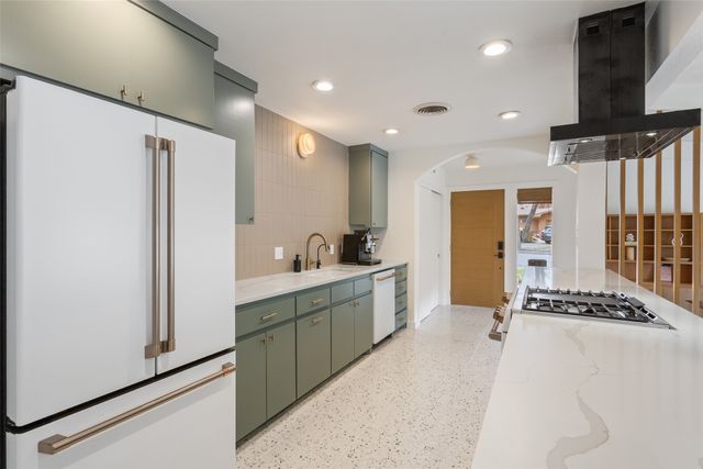 2606 Birdcreek Drive, Temple, TX 76502