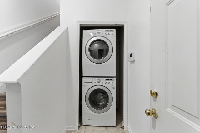 7047 DEER LODGE Circle 108, Jacksonville, FL 32256