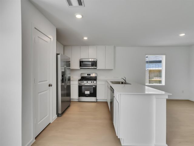 31404 Pratola Serra Cir, Huffman, TX 77336
