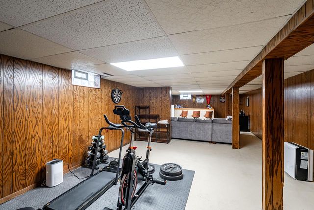 2204 Savoy CIRCLE, Racine, WI 53404
