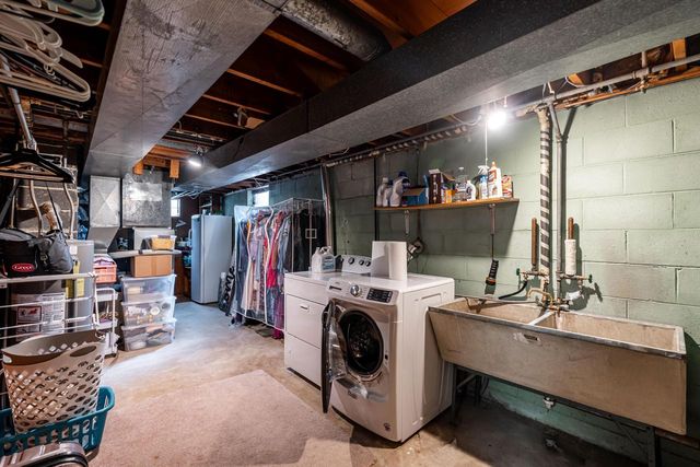 2204 Savoy CIRCLE, Racine, WI 53404