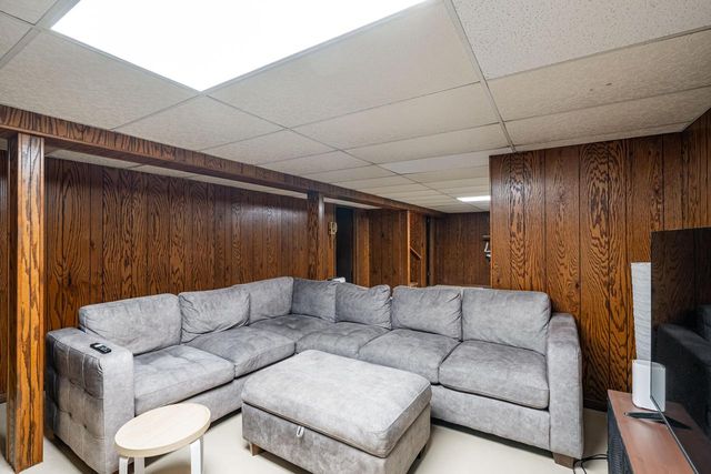 2204 Savoy CIRCLE, Racine, WI 53404