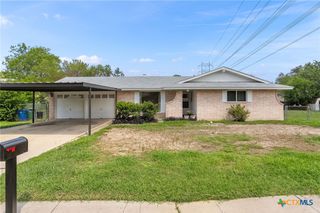5027 Cinderella Street, San Antonio, TX 78219