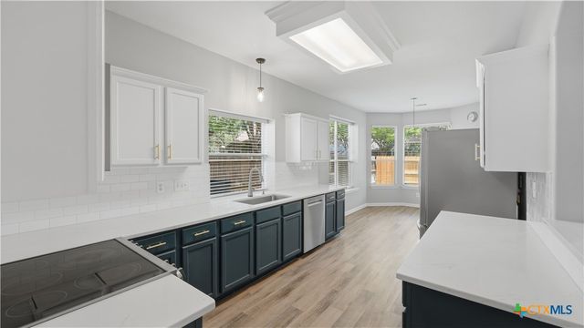 828 Fair Lane, New Braunfels, TX 78130