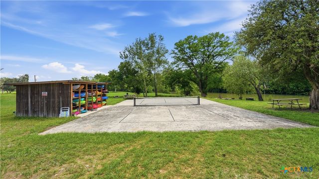 828 Fair Lane, New Braunfels, TX 78130