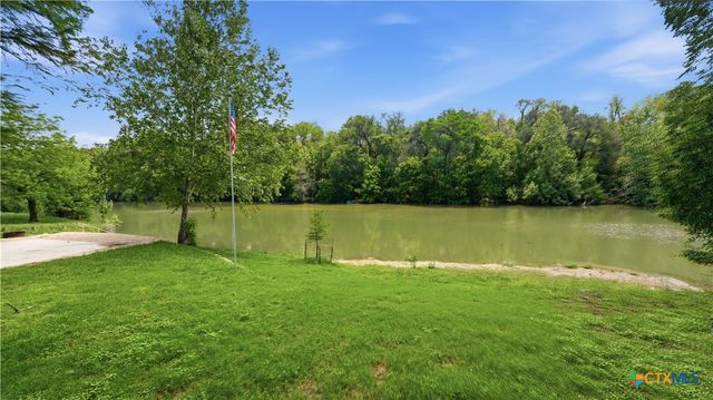 828 Fair Lane, New Braunfels, TX 78130