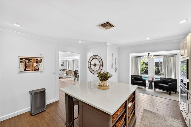 600 Honeysuckle Lane, Vero Beach, FL 32963