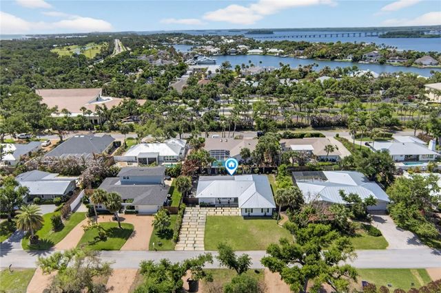600 Honeysuckle Lane, Vero Beach, FL 32963