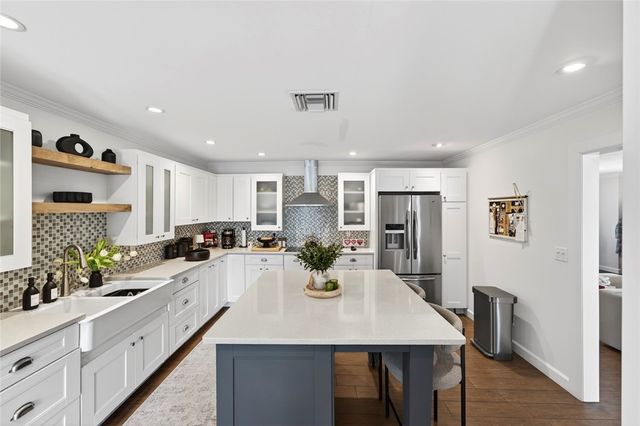 600 Honeysuckle Lane, Vero Beach, FL 32963