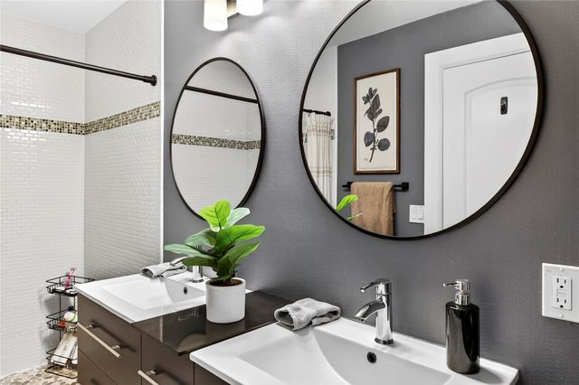 600 Honeysuckle Lane, Vero Beach, FL 32963