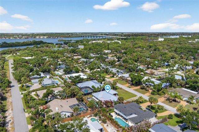 600 Honeysuckle Lane, Vero Beach, FL 32963